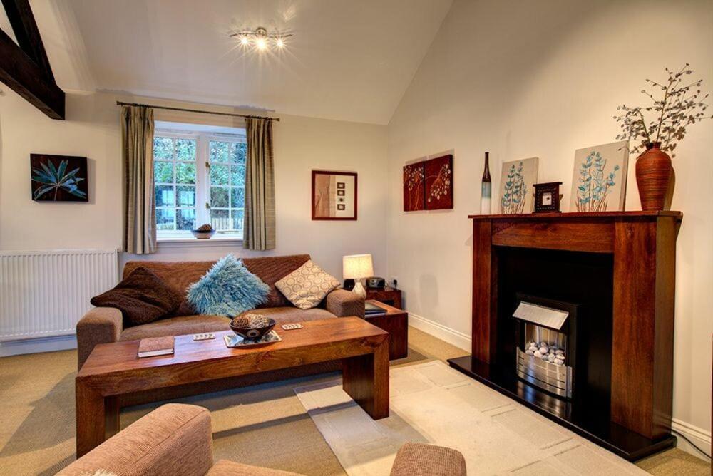 Plumtree Cottage Алнмут Екстериор снимка